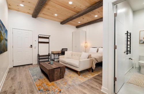 Irving Park Apartment | Pulaski Point Properties