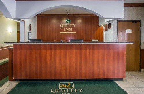 Peru Hotel | Quality Inn Peru near Starved Rock State Park