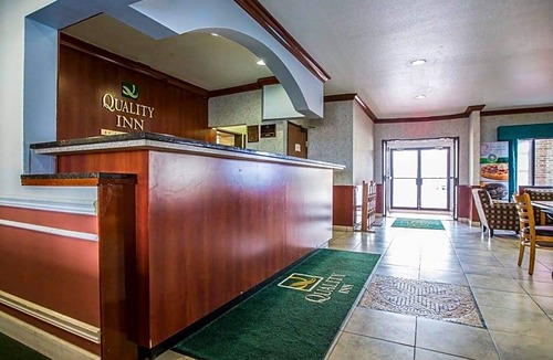 Peru Hotel | Quality Inn Peru near Starved Rock State Park