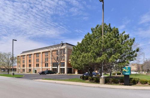 Matteson Hotel | Quality Inn & Suites Matteson near I-57