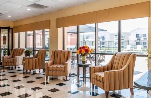 Mattoon Hotel | Quality Inn & Suites Mattoon South