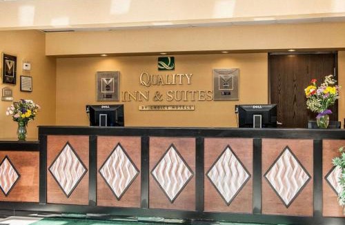 Mattoon Hotel | Quality Inn & Suites Mattoon South