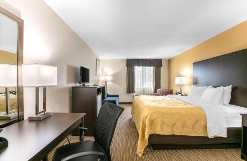 Metropolis Hotel | Quality Inn & Suites Metropolis I-24