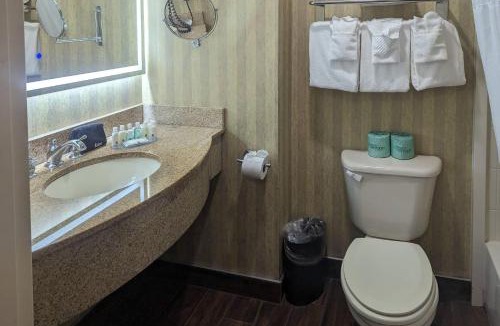 Northampton Hotel | Quality Inn & Suites Northampton - Amherst