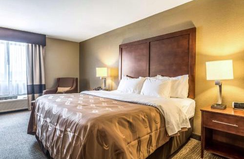 Salem Hotel | Quality Inn & Suites Salem near I-57