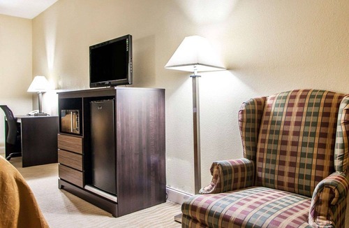 Champaign Hotel | Quality Inn & Suites