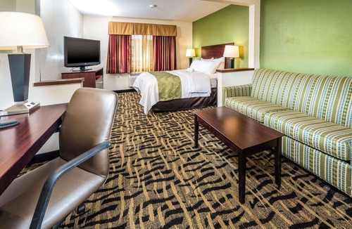 Danville Hotel | Quality Inn & Suites