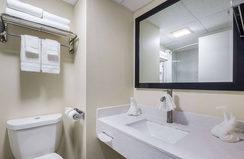 Grayville Hotel | Quality Inn
