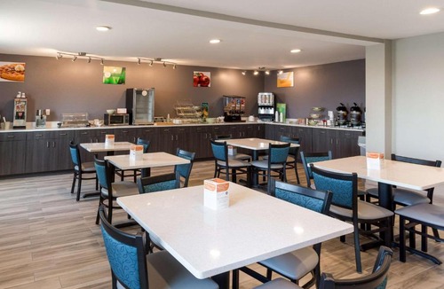 Rochelle Hotel | Quality Inn