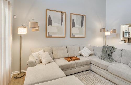 Kedron House | Quiet & Comfy Spring Hill Townhome w/WFH Setup