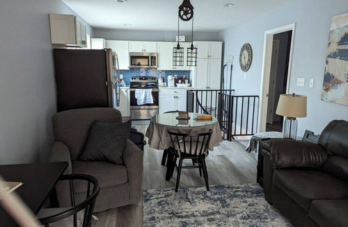 St. Clair County Other | Quiet new farmhouse, sleeps 8-10 with huge kitchen and side yard, & gas grill!