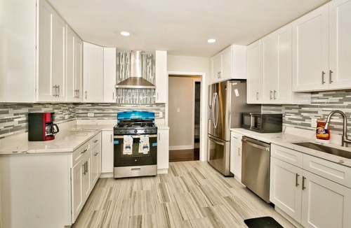 Skokie House | Quiet Oasis