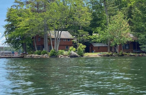Mirror Lake Cabin | Quintessential Lake House on Winnipesaukee