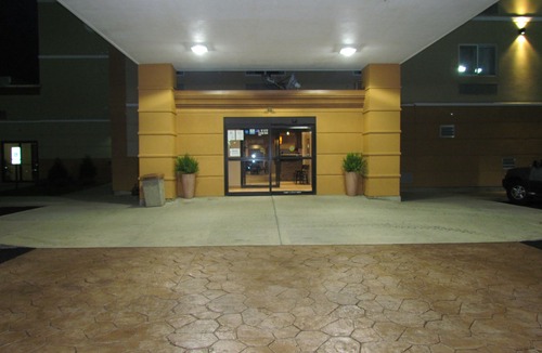 Glendale Heights Hotel | Ramada by Wyndham Glendale Heights/Lombard