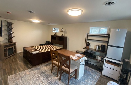 Kent Other | Ranch style farmhouse lodging with upper and lower bedrooms, one and half bath