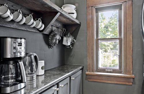 Russell Cottage | Re-imagined 1880's cottage walking distance to Highwood, Metra, Lake Michigan