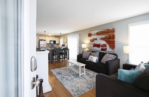 Ottawa House | Red Anchor | 2 Bed, 2.5 Bath