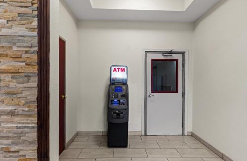 Caseyville Hotel | Red Lion Inn & Suites Caseyville