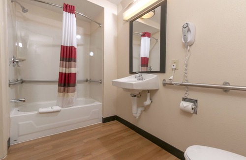Naperville Hotel | Red Roof Inn PLUS+ Chicago - Naperville