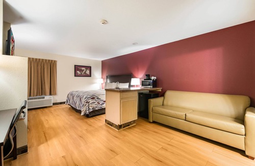 Monee Hotel | Red Roof Inn & Suites Monee