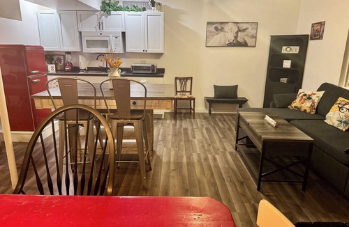 Benton Apartment | Relax and Unwind at a Peaceful Retreat Near Rend Lake
