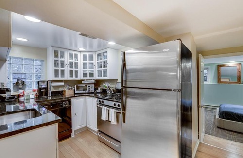 Pulaski Park Apartment | Relax in Winter Park - You Will LOVE the Garden Access and the Classic, Comfortable Feeling apts