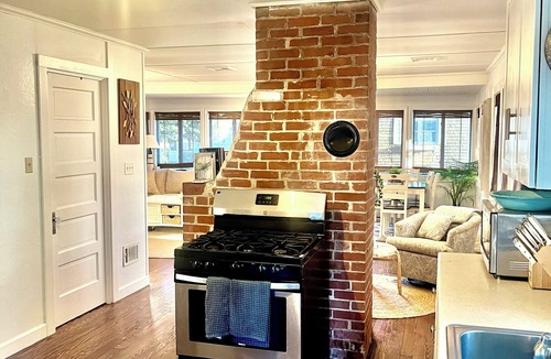 Weweantic House | Relaxing 3-bedroom house in Wareham by the water