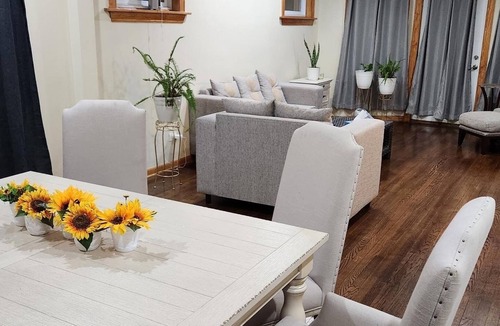 Roseland Apartment | Relaxing Apartment Unit in Roseland Neighborhood