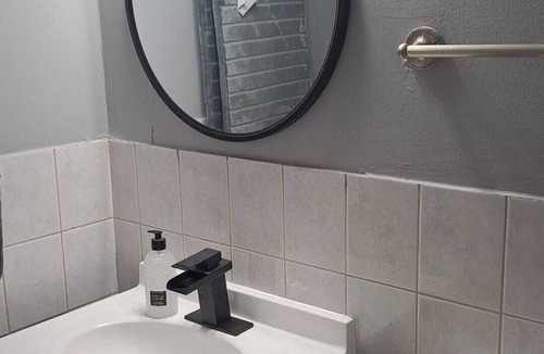 Franklin Park Condo | Relaxing Oasis for Extended Stay