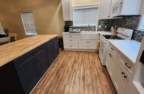Shelbyville House | Remodel pet friendly home in town 1/2 mile from Lake Shelbyville.