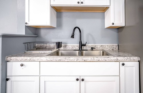 Fox Lake Apartment | Remodeled Monthly and Seasonal Rental in Fox Lake with Lakeview and Mineola Bay Access