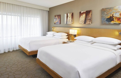 Glenview Hotel | Renaissance Chicago Glenview Suites Hotel