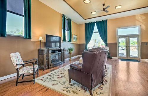 Bartonville House | Renovated Historic Cottage about 4 Mi to Peoria!
