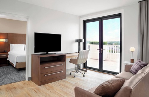 Norwalk Hotel | Residence Inn by Marriott Norwalk