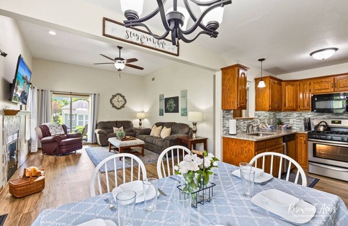 Manteno House | Rest like royalty with two king size beds, one queen bed and one queen air bed.