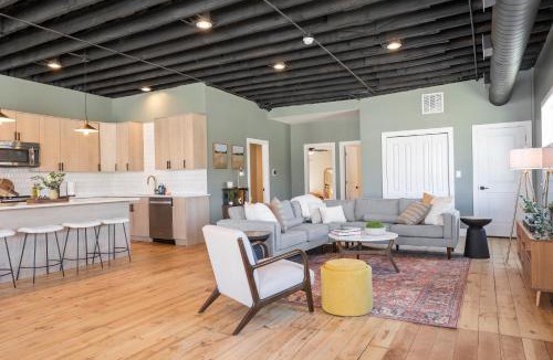 Richmond Apartment | Richmond No. 267