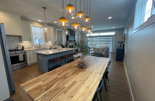 Ottawa House | River Happy | 3 Bed, 2.5 Bath