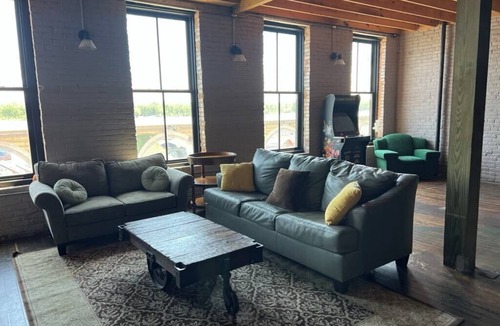 Elco Apartment | River view apartment in historic downtown Cape Girardeau