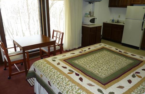 Petersburg Hotel | RiverBank Lodge