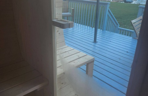 Fox River Grove Cottage | Riverfront Cottage/sauna/nkayaks/dock/firepit
