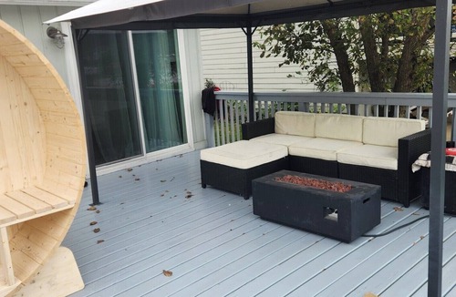 Fox River Grove Cottage | Riverfront Cottage/sauna/nkayaks/dock/firepit