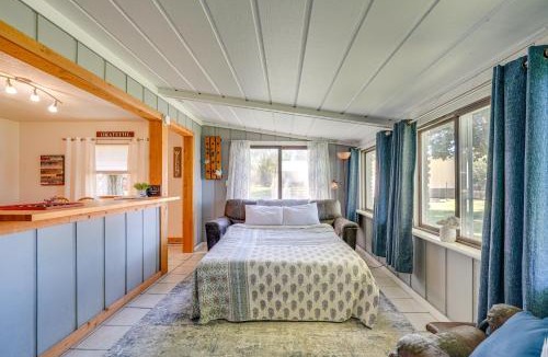 Dixon House | Riverfront Dixon, Illinois, Vacation Rental!
