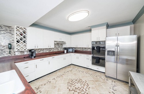Lynchburg House | Riverfront hidden gem, ground floor open space!