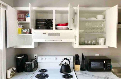 Yorkville Apartment | Riverfront Townhome in Downtown Yorkville