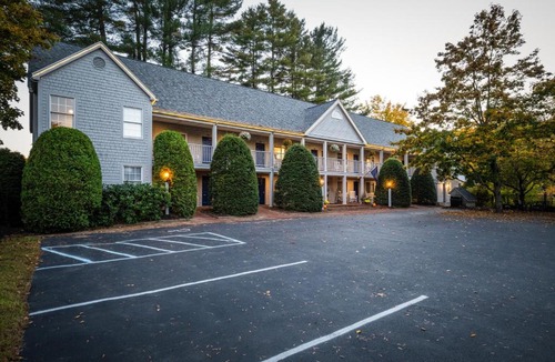 Peterborough Hotel | Riverhouse by Weekender formerly Jack Daniels Inn