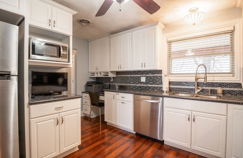 Peoria Heights House | Riverside Paradise