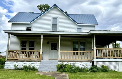 Hamilton House | Riverview Orchard 2: Master Suite Studio Style