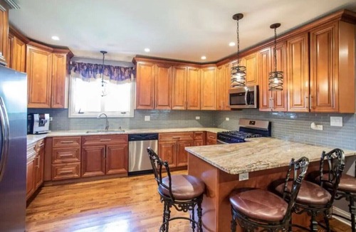 Will County Other | Rock Creek Farm: 5 beds, pool, trails, 25 min to Cedar Lake, 40 min to Chicago.