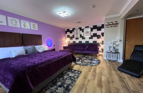 Somerset Hotel | Rodeway Inn