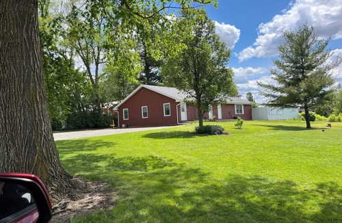 Rockton House | Romantic escape. Situated on 9 hole Red Barn golf course with TopTracer range